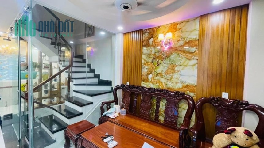Bán Nhà Đẹp Gò Vấp 5 Tầng, Oto đỗ ngày đêm, Chỉ 5. tỷ Hơn xíu.