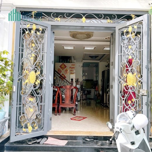 Nhà nở hậu hẻm ô tô quay đầu đường Bùi Minh Trực P6Q8. Giá 8,9 tỷ TL