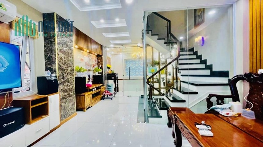 CÓ GIÁ TỐT CHO KHÁCH NHANH GỌN - 5.xx TỶ NGAY TRƯỜNG PHAN TÂY HỒ - CÁC CĂN CẠNH ĐỀU ĐÃ BÁN 6.5 TỶ -