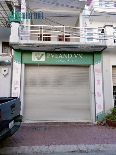 Bán lô đất 87.2 m2 có nhà 2 tầng trên đất  tuyến 2  phố Văn Cao, giá 59 tr/m2