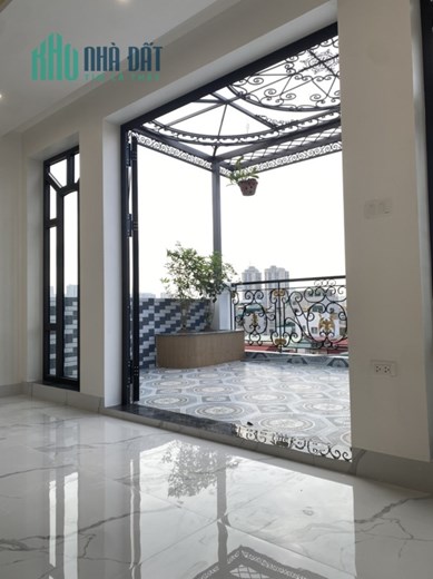 Bán toà nhà mặt phố Nguyễn Hoàng gần bến xe Mỹ Đình 85m x 8 t giá 45 tỷ