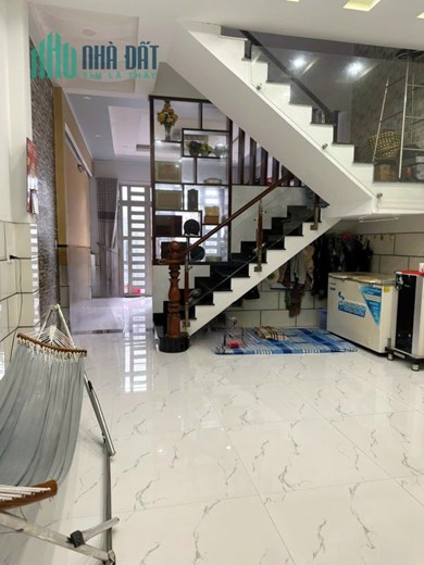 Nhà bán 3 Tầng+ ST - 71,4m2 - hẻm 2889 Phạm Thế Hiển P7Q8- 4tỷ3 TL