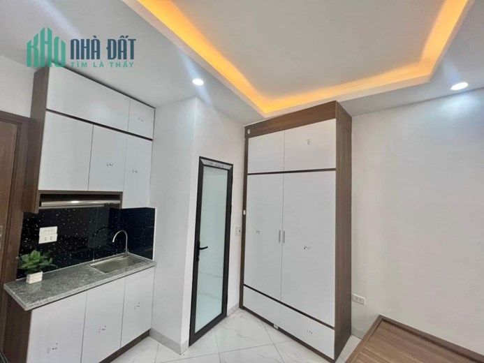 Bán nhà Mặt ngõ Nguyễn Ngọc Vũ 210m², 7 tầng, MT 3.8m, giá 50 Tỷ Cầu Giấy. Mua liên hệ: O94lO7l689