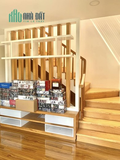 Bán nhà 150m2 Biệt thự 3 tầng góc 2MT ven sông Vườn Lài An Phú Đông Quận 12