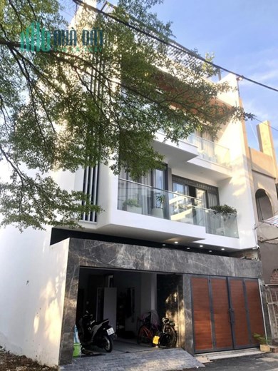 Bán Vila Vườn Lài Phường APĐ Quận 12, 4 tầng, Đường 10m, giá giảm còn 11 tỷ