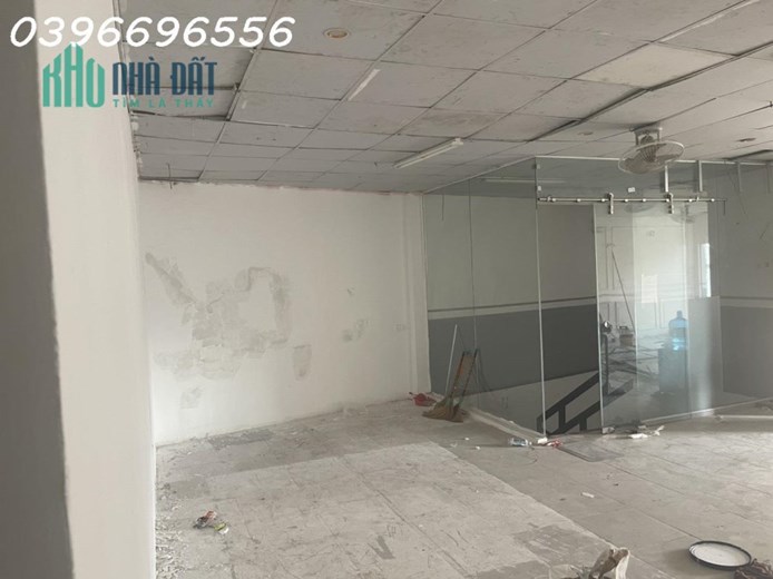 Cần cho thuê văn phòng tầng 3 tại Nguyễn Khánh Toàn - Cầu Gấy - HN.