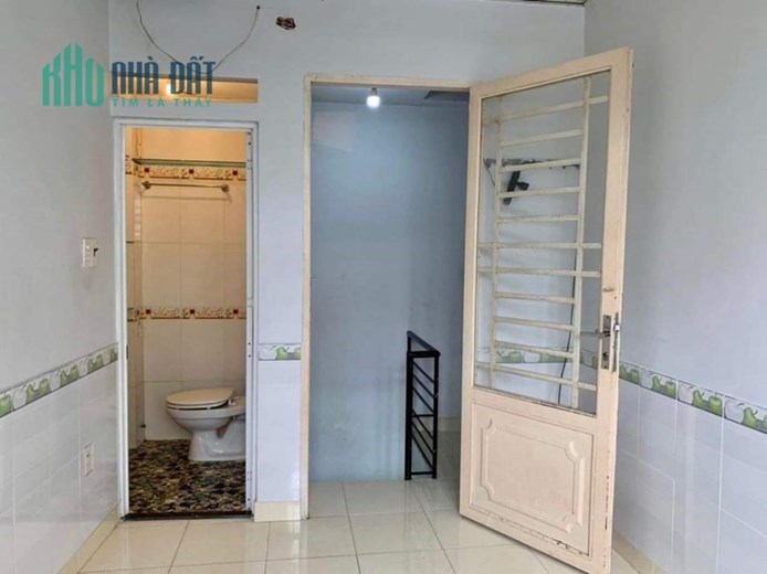 Bán nhà đẹp HẻmQuận 4 Ngang 3x5- 2tấm 2 Phòng Ngũ,2wc + sân thượng
 hơn 1tỷ Sổ hồng