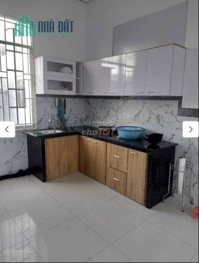 Cho thuê nhà 3 tầng đường Trần Cao Vân Ngang 8m