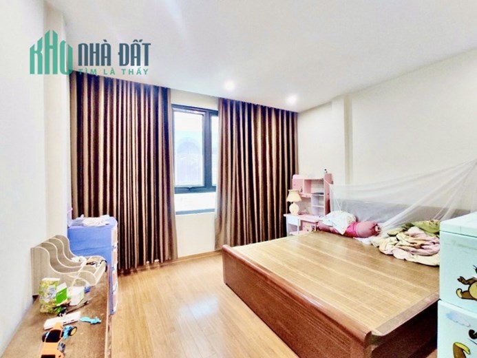 Bán nhà phân lô phố Ao Sen 42mx5T MT 4.5m  ô tô tránh kinh doanh sầm uất nhỉnh 9 tỷ lh 0817606560