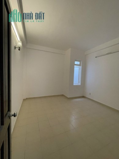 Bán Nhà Mặt Tiền Chợ Hoàng Hoa Thám Kinh Doanh Sầm Uất, 4 Tâng 3.9m x 12 m, 47m2, Nhĩnh 9 Tỷ