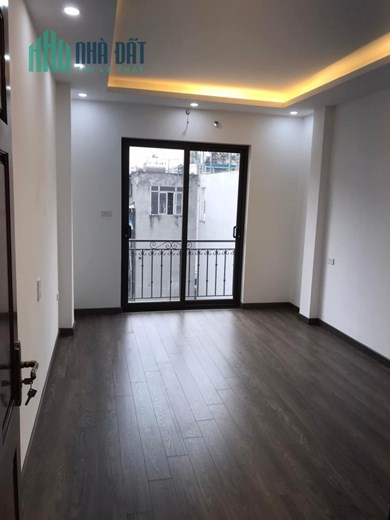 Bán Nhà Ngõ 193 Bồ Đề - Long Biên 50m2 x 5 tầng, 6 phòng ngủ đầy đủ công năng, ngõ thông rộng, kinh