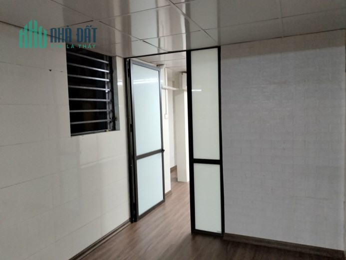 Cát Linh, Đống Đa, Nhà  tập thể tầng 1, lô góc, 2 thoáng 60m, mt 3,5m giá 2,05 tỷ