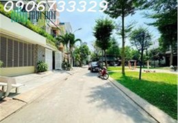 Bán nhà 2 tầng ngang 9.2m giữa lòng phú Mỹ Hưng Q7 chỉ 9.9 tỷ