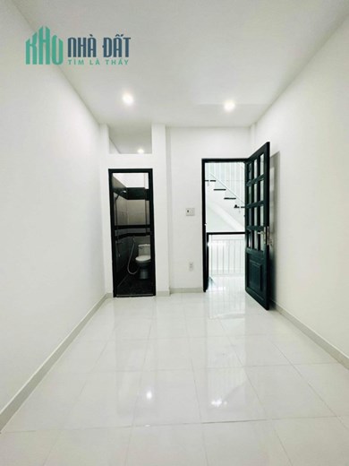BÁN NHÀ ĐẸP MỚI XÂY - 4PN LỚN - CÁCH 1 CĂN RA MẶT TIỀN NƠ TRANG LONG - 40M - GIÁ 4.75 TỶ