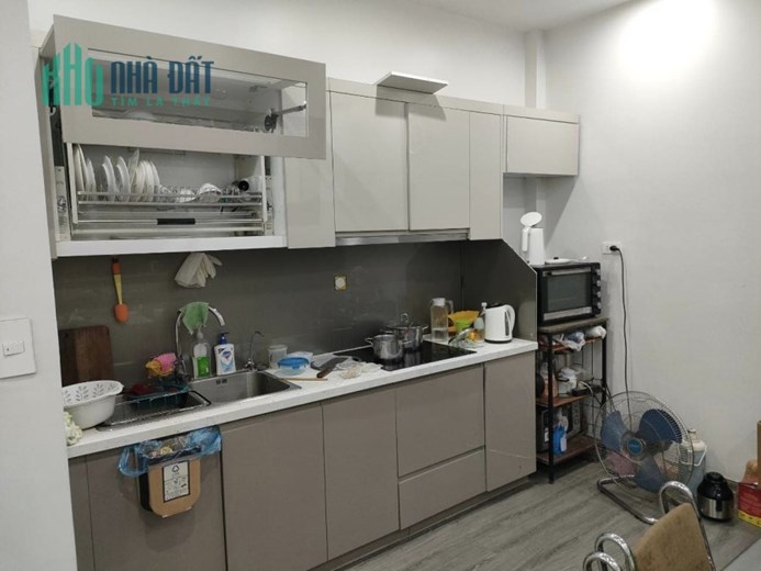 Bán nhà Hoàng Ngân, gần oto, ngõ rộng 40M x 5T, 6,5 tỷ.