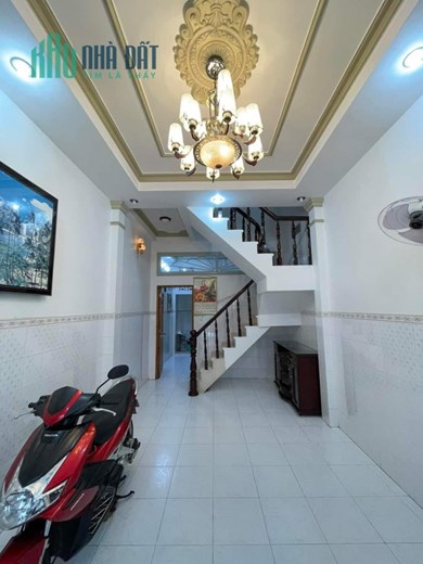 BÁN NHÀ ĐƯỜNG BÀ HOM - Q.6 -  HXH -  42M2  -  3 TẦNG - 5.6 TỶ TỶ