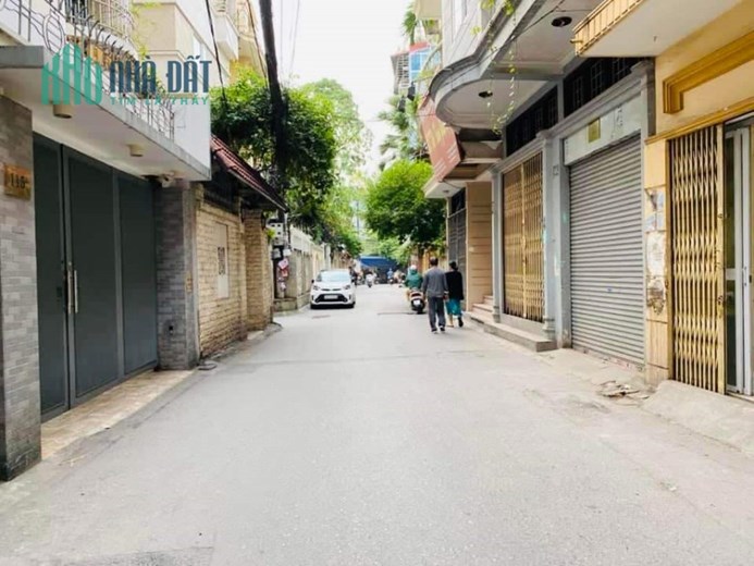 PHÂN LÔ VIP PHỐ HOÀNG CẦU - QUẬN ỦY ĐỐNG ĐA - Ô TÔ TRÁNH PHỐ VIP
