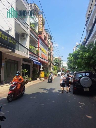 Bán nhà Mặt tiền Bế Văn Đàn - Đồng Đen - Bàu Cát, DT: 4x18m -5 Tầng - 5PN, 13.2 tỷ