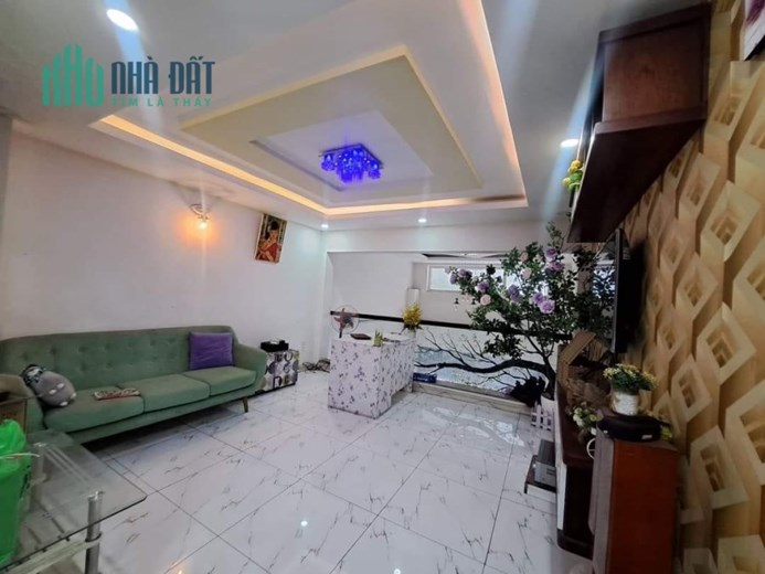 Bán nhà Mặt tiền Bế Văn Đàn - Đồng Đen - Bàu Cát, DT: 4x18m -5 Tầng - 5PN, 13.2 tỷ