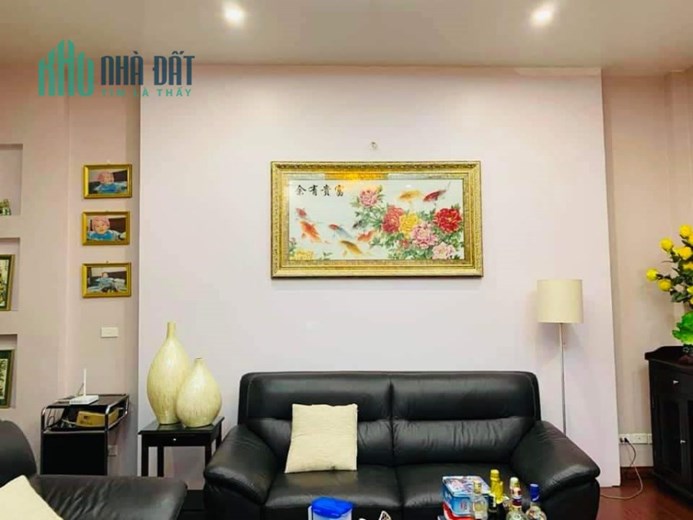 PHÂN LÔ VIP PHỐ HOÀNG CẦU - QUẬN ỦY ĐỐNG ĐA - Ô TÔ TRÁNH PHỐ VIP