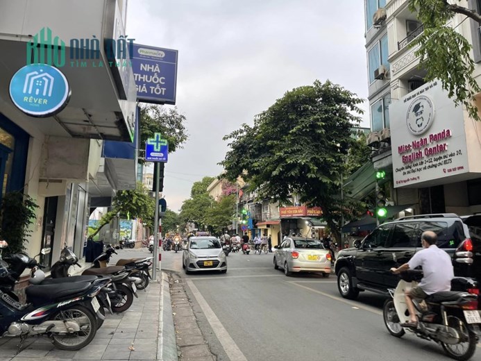Mặt Phố Nguyễn Trường Tộ, 206m2, 11T, MT6.9m, 119.8Tỷ, GPXD, PCCC, 4.2t/n, 0977097287