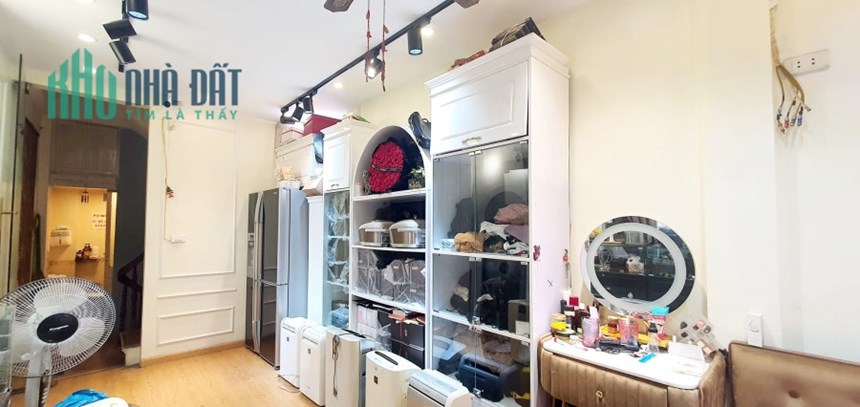 Nhỉnh 5 tỷ Nhà MẶT PHỐ Lê Duẩn_TRẦN NHÂN TÔNG – 5 tầng LÔ GÓC 23m2 – VỈA HÈ RỘNG, KINH DOANH SẦM UẤT