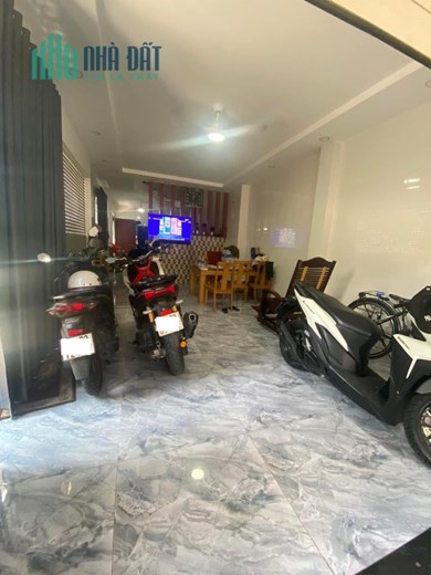 Bán nhà HXH 8m Âu Dương lân - Dương Bá Trạc, F2, Q8, DT: 85m2 (4/5x18m) 4T, 9.8 tỷ