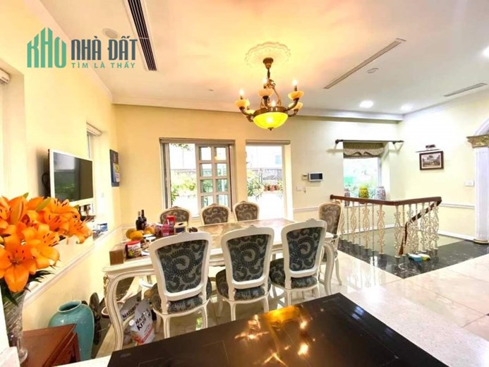BIỆT THỰ SÂN VƯỜN NGUYỄN HUY TƯỞNG - VỈA HÈ - GARA - KINH DOANH