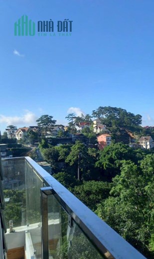 Bán khách sạn mặt tiền Lê Văn Tám Đà Lạt view đẹp