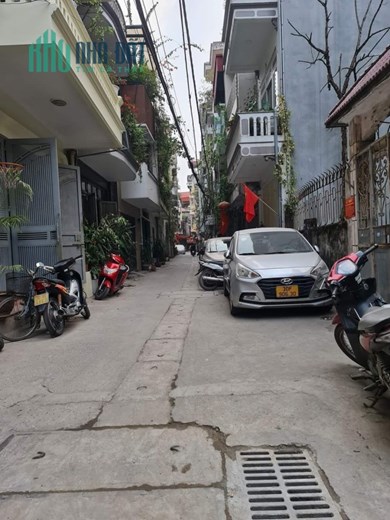 Bán nhà Hoàng Văn Thái 42m2 x 4T, MT 4.2m giá 6,5 tỷ
