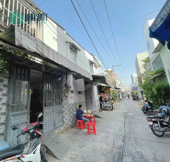 Cần bán gấp nhà 2MT đường chiến lược hẻm xe hơi giá 4,1 tỉ