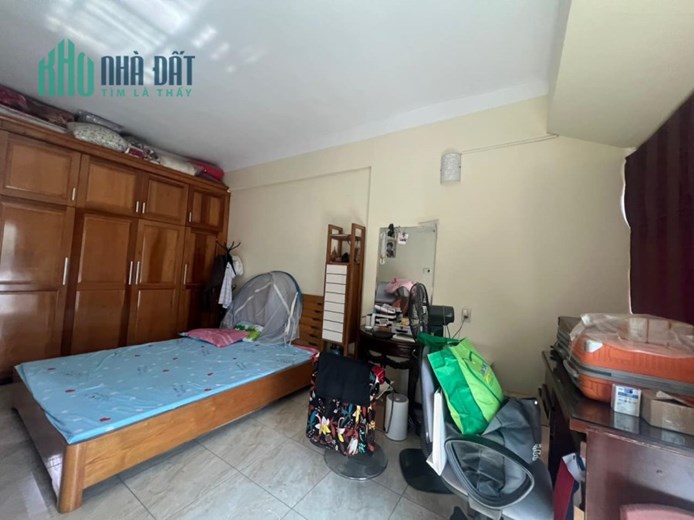 Bán tập thể Tông Đản, 90m2, 7.5 tỷ, 2 ngủ 1 wc, nhà đẹp ở luôn, 0977097287