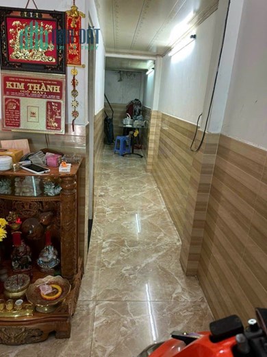BÌNH TÂN GIÁP TÂN PHÚ - GẦN AEON - HẺM XE HƠI - NHÀ 2 TẦNG - 4 X 14 - Zá 2T950 TL