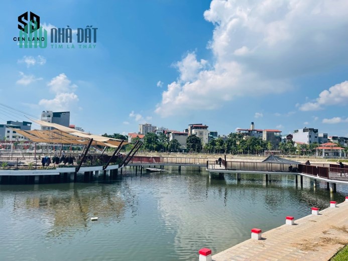 Bán căn 2 ngủ giá 3 tỷ ban công Đông Nam nhìn thẳng công viên đẹp