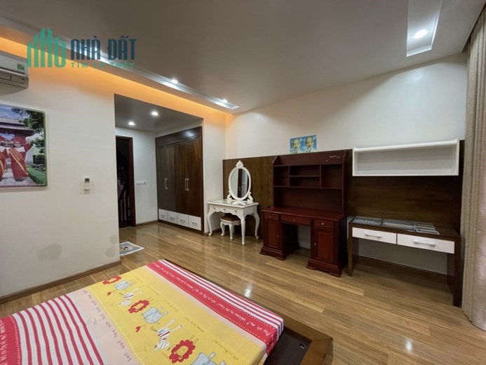 Bán nhà Mặt phố Ba Đình Vĩnh Phúc 82m 7T MT4.8m KD, Sổ A4, 24.8 tỷ
