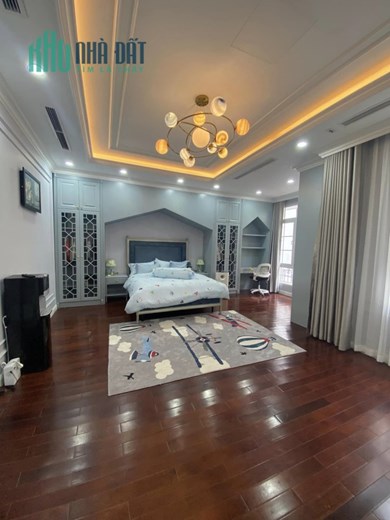 Bán biệt thự nhà vườn 156m2x4T mặt tiền 7m ở Phố Kim Mã, Ba Đình nhỉnh 3 chục tỷ.