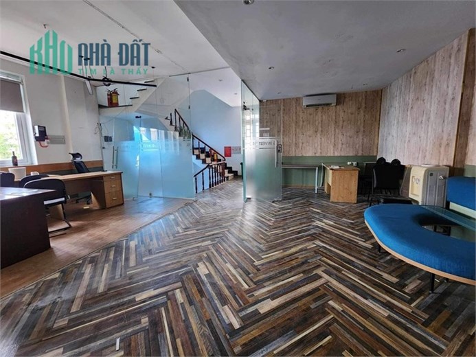 Mặt Bằng Văn Phòng Tại Vị Trí Căn Góc Đắc Địa, Nguyễn Thị Thập 100m2