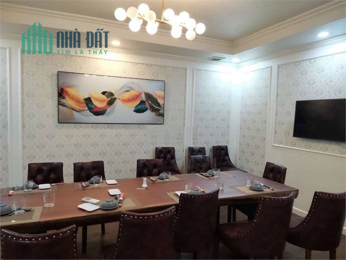 Nguyên Căn Mặt Tiền Huỳnh Tấn Phát,Tân Thuận Đông, trệt lầu 12 phòng VIP