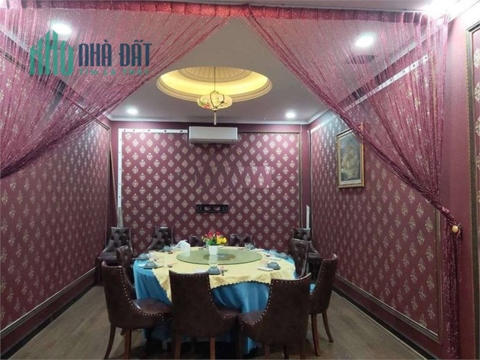 Nguyên Căn Mặt Tiền Huỳnh Tấn Phát,Tân Thuận Đông, trệt lầu 12 phòng VIP