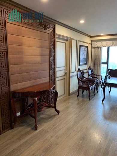 Nguyên Hồng 60m, 5 tầng, MT4.5, gía 14.6 tỷ ( ô tô tránh, KD bất chấp)