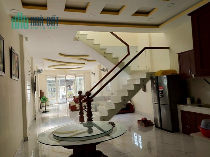 Kẹt tiền bán lỗ gần 300tr căn Nhà 4PN, 118m2 ở  KP Hoà Long, Phường Lái Thiêu, TP Thuận An, Bình