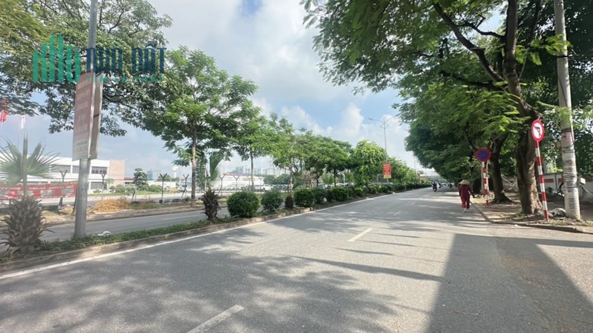 Đất mặt đường Thạch Bàn, vị trí đẹp, vỉa hè oto tránh, kinh doanh, 79m, 10 tỷ