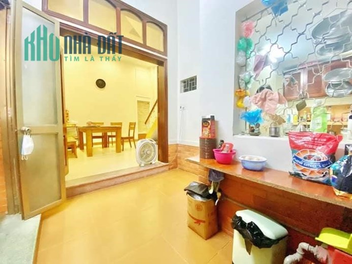 Bán nhà Đặng Tiến Đông - Đống Đa. DT 34m2 - 4T MT 4,6m. Nhà cách phố 20m - 2 mặt thoáng, nhỉnh 5 tỷ