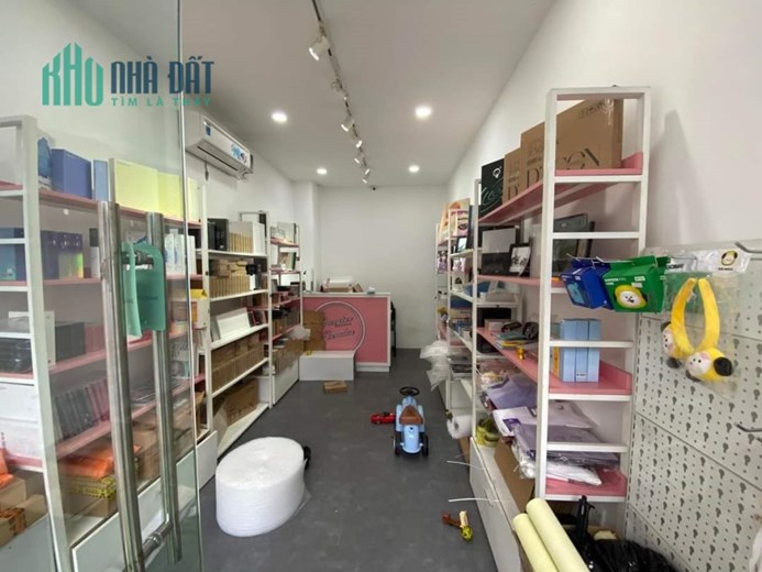 NHÀ BÁN HXH, DÒNG TIỀN TỐT CHỦ HỢP TÁC VÀ GẤP BÁN, TẶNG FULL NỘI THẤT.