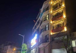 hính chủ cho thuê cửa hàng Mặt đường số 124 phố Đại La nhà mới xây xong, có hầm để xe