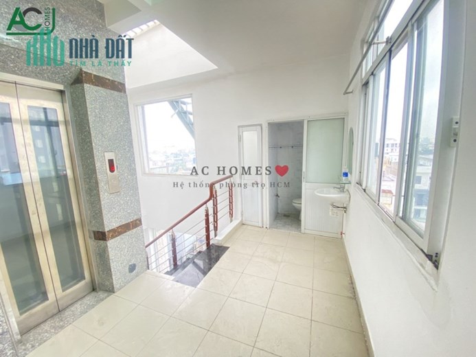 Cần cho thuê Toàn làm văn phòng 894 Trường Chinh, P15, Quận Tân Bình vị trí đẹp.