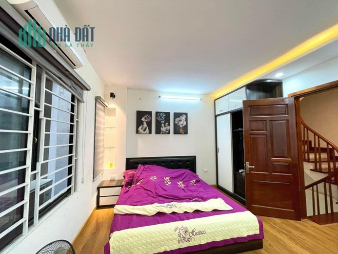 Bán nhà đẹp Hạ Yên- Cầu Giấy. DT 31m2- 5T. MT 5m- Cách ôtô tránh 45m- Full nội thất đẹp. Giá 4,95 tỷ