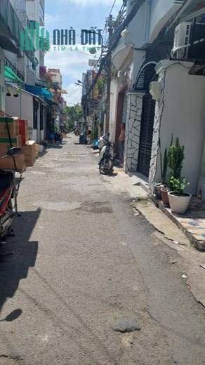 Nhà bán góc 2 mt hẻm Hậu Giang xây 3 lầu giá 9 tỷ 400 triệu thương lượng