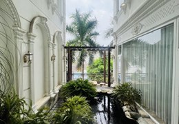 Biệt Thự Châu Âu tuyệt đẹp, giáp Quận 7,.hầm 
5 lầu chỉ 28 tỷ