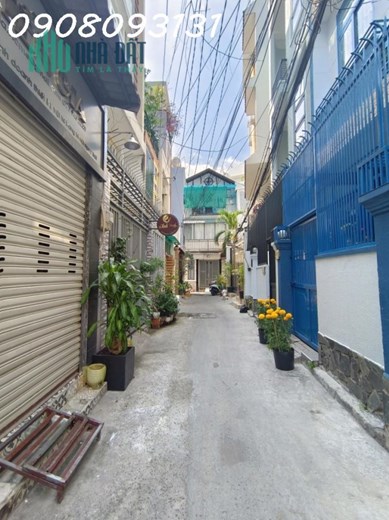 3131- Bán Nhà Phường 7 Phú Nhuận Hoa Sứ 45m2 , 3 Phòng Ngủ Giá chỉ 4 tỷ 950